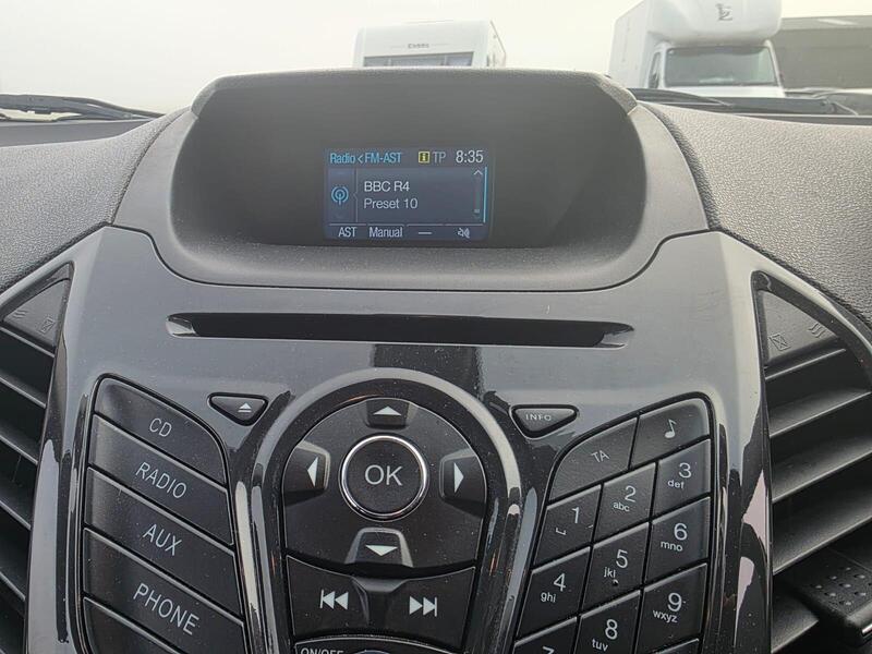 Ford EcoSport 1.0T EcoBoost Titanium 2WD Euro 5 (s/s) 5dr 2015 — view 25