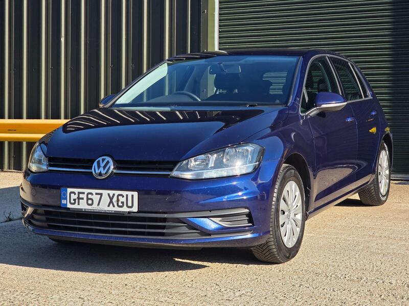 2017 Volkswagen Golf 1.4 TSI S Euro 6 (s/s) 5dr interior or exterior view