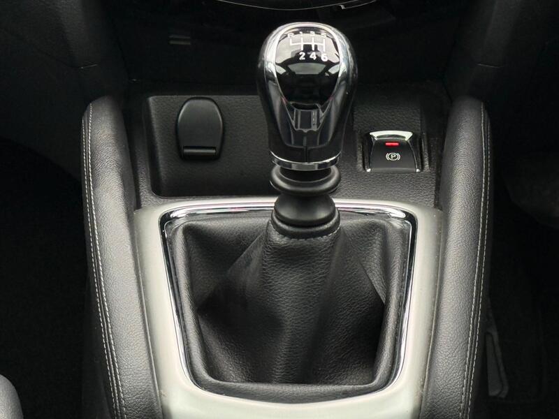 2014 Nissan Qashqai - AutoTrader Import