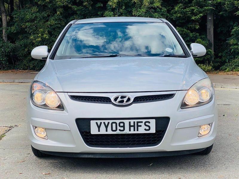 i30