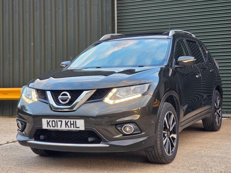 2017 Nissan X-Trail 1.6 dCi Tekna 4WD Euro 6 (s/s) 5dr interior or exterior view
