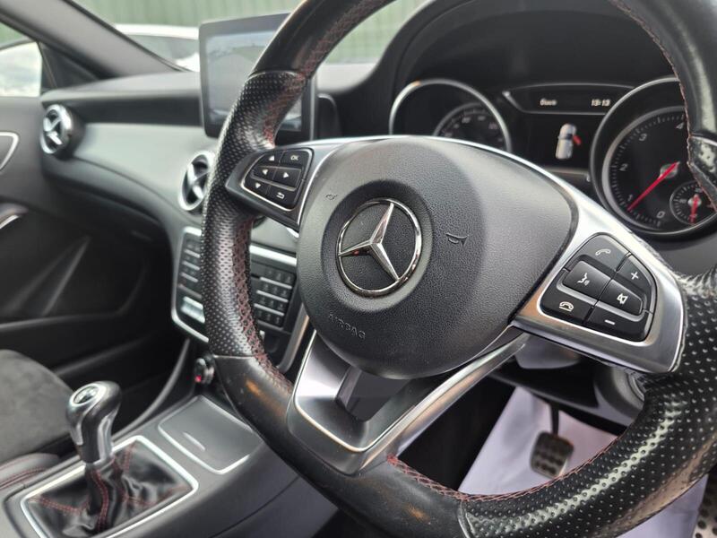 Mercedes-Benz GLA 2.1 GLA200d AMG Line Euro 6 (s/s) 5dr 2017 — view 28