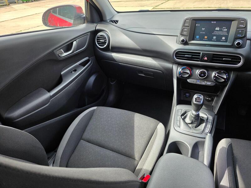 2018 Hyundai KONA 1.0 T-GDi Blue Drive SE Euro 6 (s/s) 5dr interior or exterior view