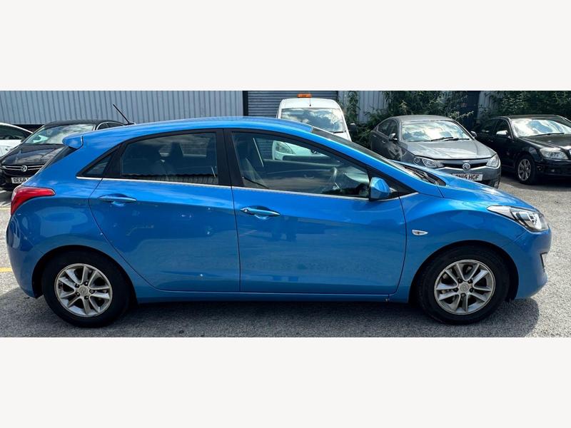 i30