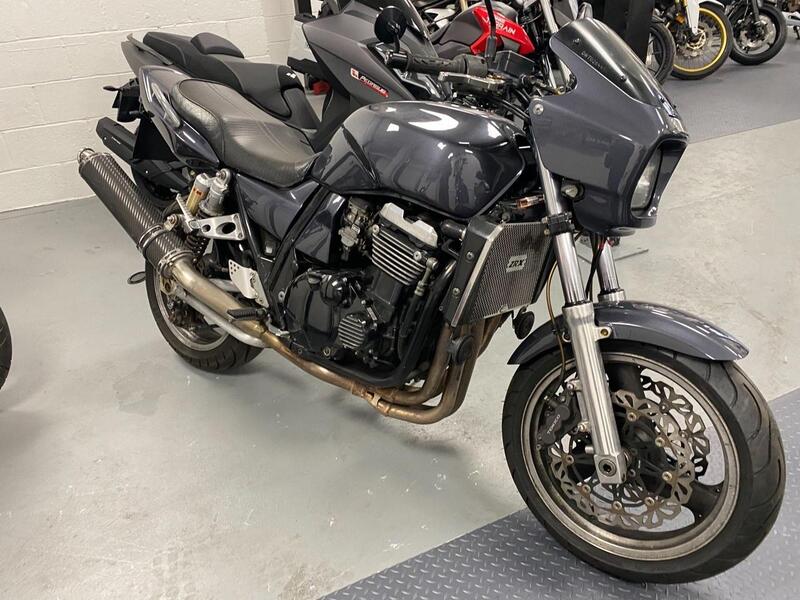 1999 Kawasaki ZRX1100