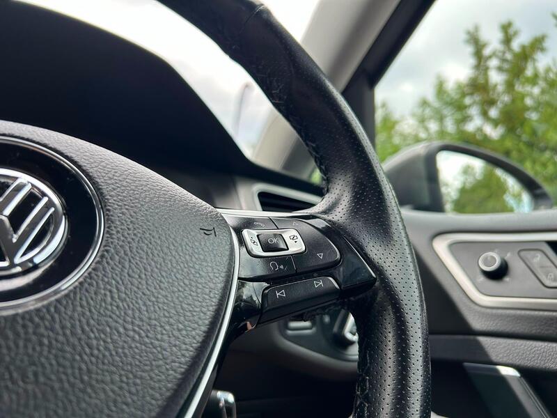 2016 Volkswagen Golf - AutoTrader Import