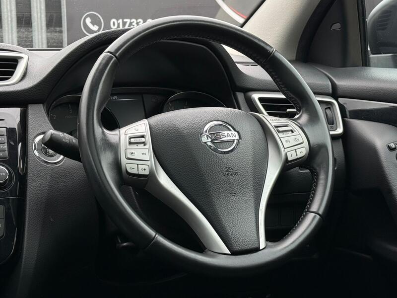 2014 Nissan Qashqai - AutoTrader Import