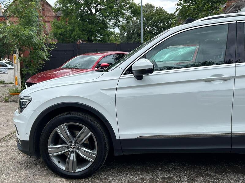 WHITE 2018 Volkswagen Tiguan - AutoTrader Import