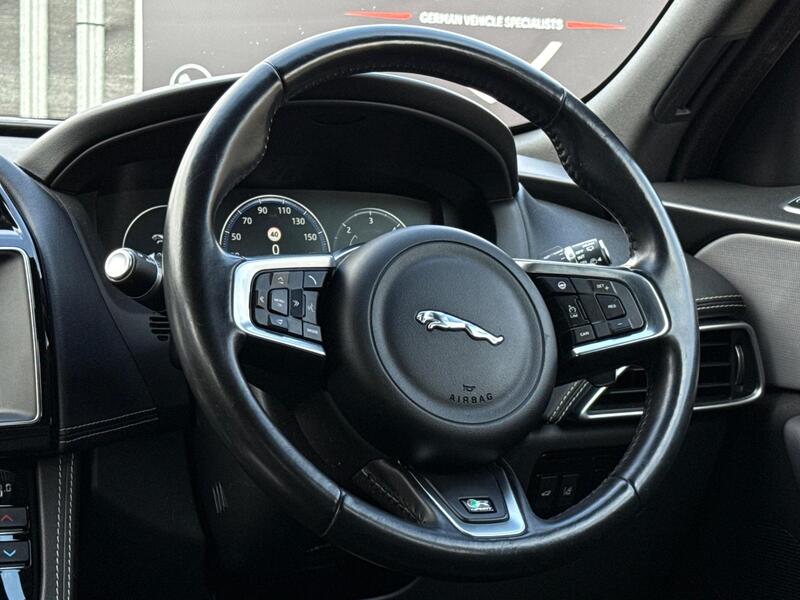 2018 Jaguar F-PACE - AutoTrader Import