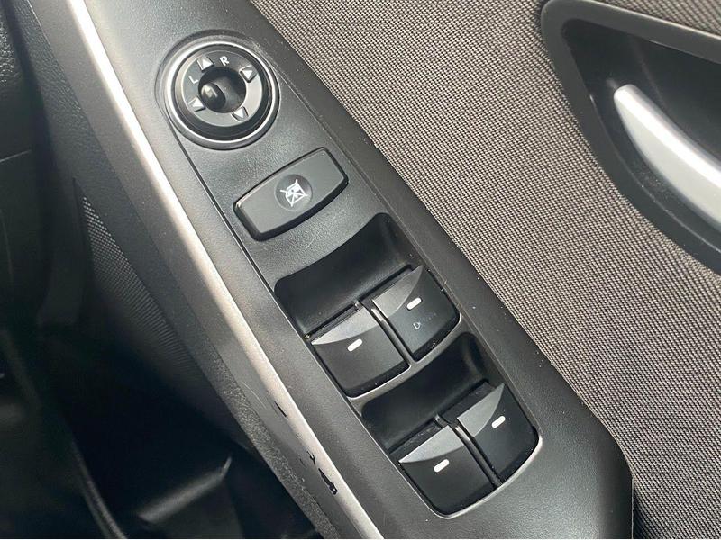 i30