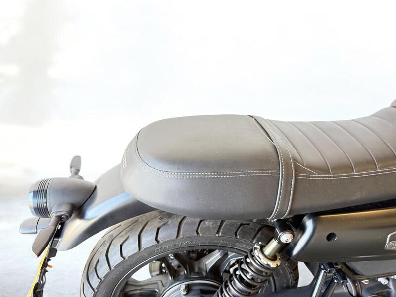 2020 Moto Guzzi V7 - AutoTrader Import