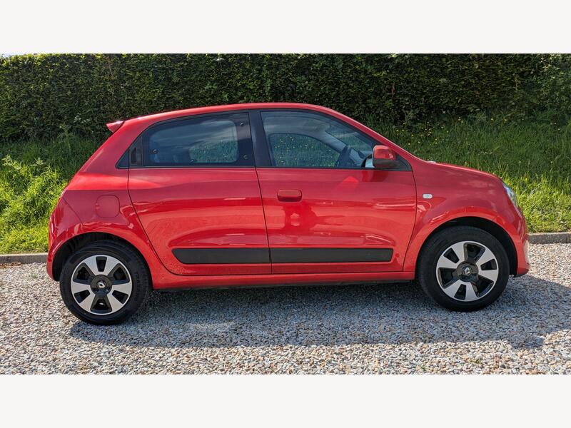 2015 Renault Twingo - AutoTrader Import