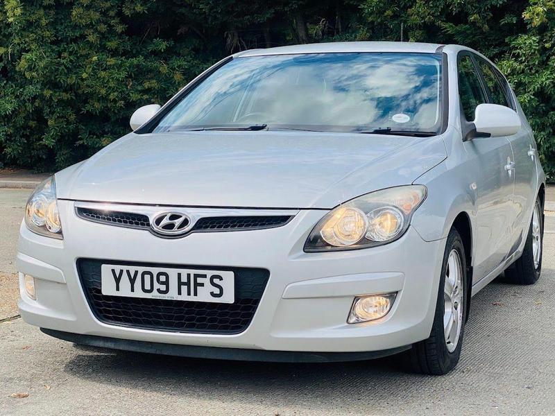 i30