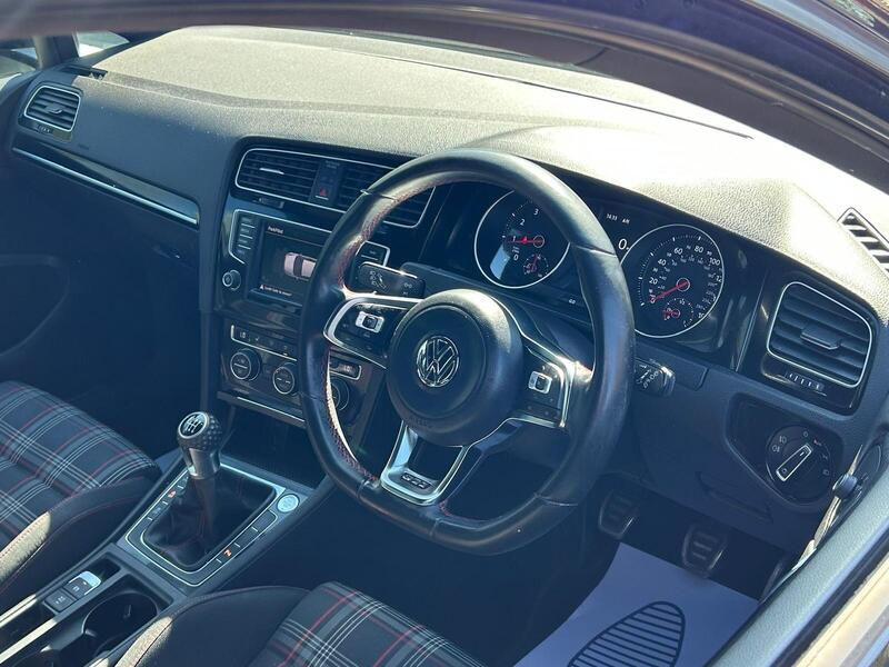 2016 Volkswagen Golf - AutoTrader Import