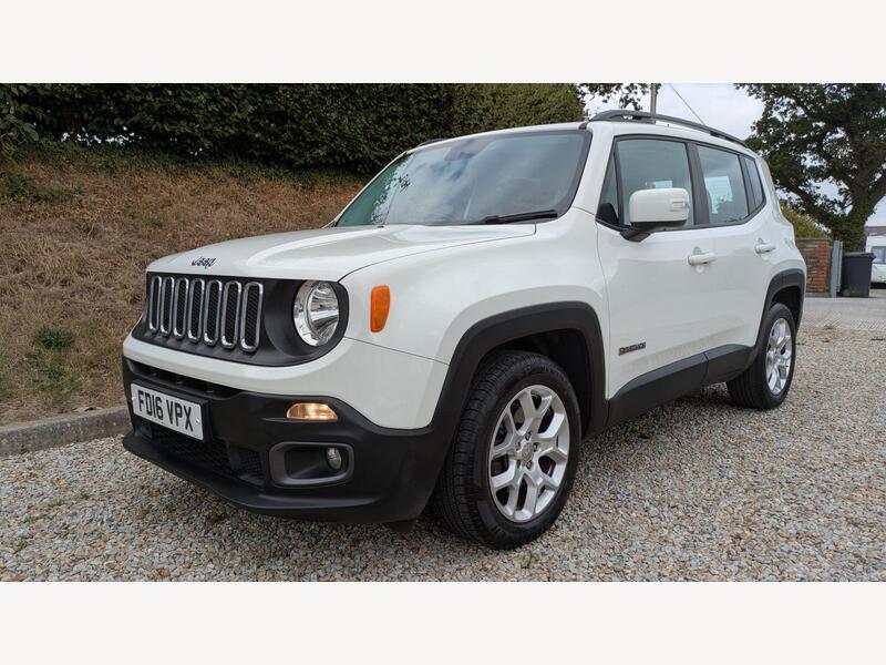 WHITE 2016 Jeep Renegade - AutoTrader Import