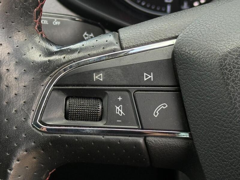 White 2017 SEAT Leon - AutoTrader Import