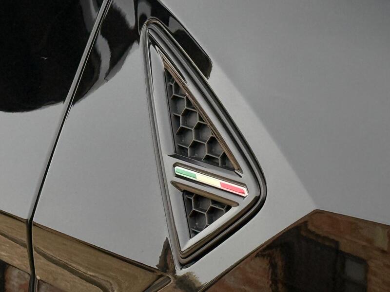 2021 Lamborghini Urus - AutoTrader Import