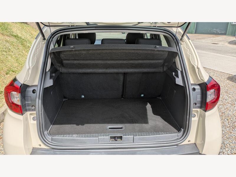 2016 Renault Captur - AutoTrader Import