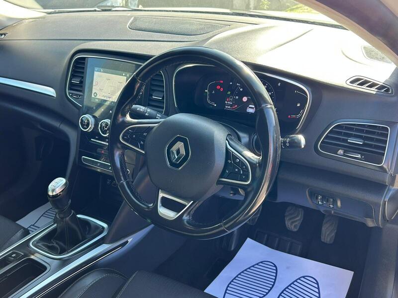 2021 Renault Megane - AutoTrader Import