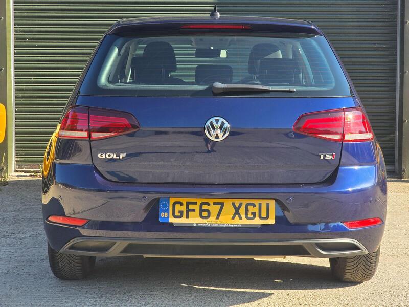 2017 Volkswagen Golf 1.4 TSI S Euro 6 (s/s) 5dr interior or exterior view