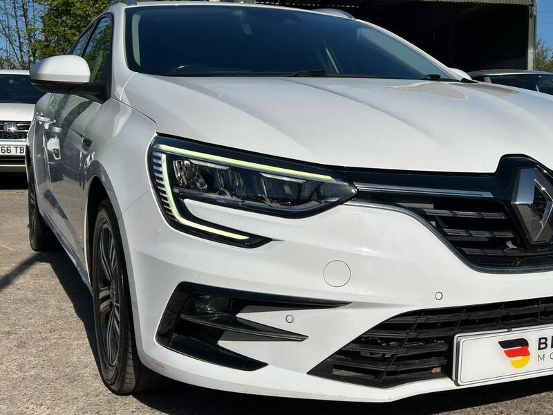 2021 Renault Megane - AutoTrader Import