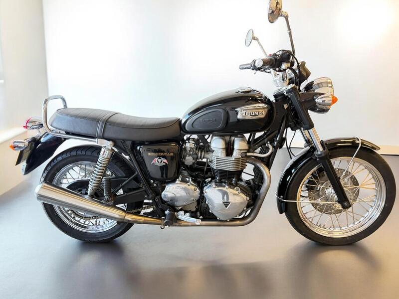 2002 Triumph Bonneville 790 - AutoTrader Import
