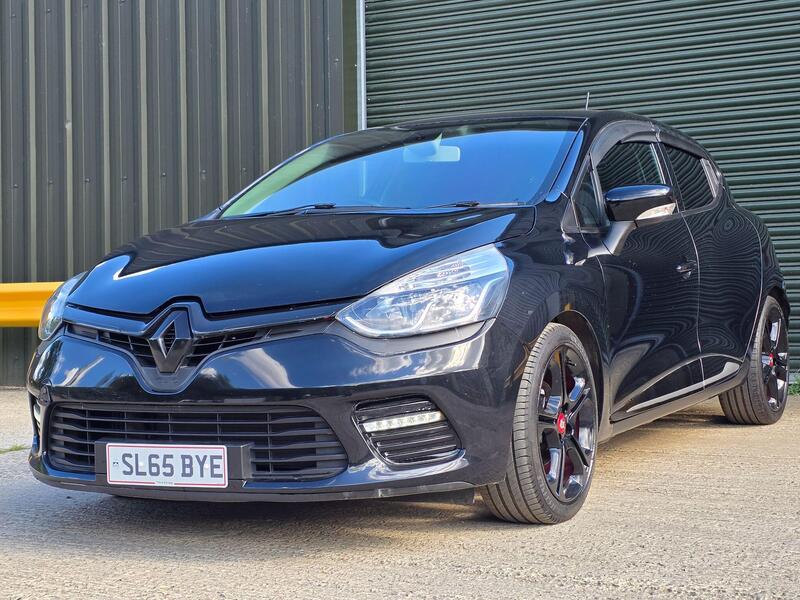 2016 Renault Clio 0.9 TCe Dynamique S Nav Euro 6 (s/s) 5dr interior or exterior view