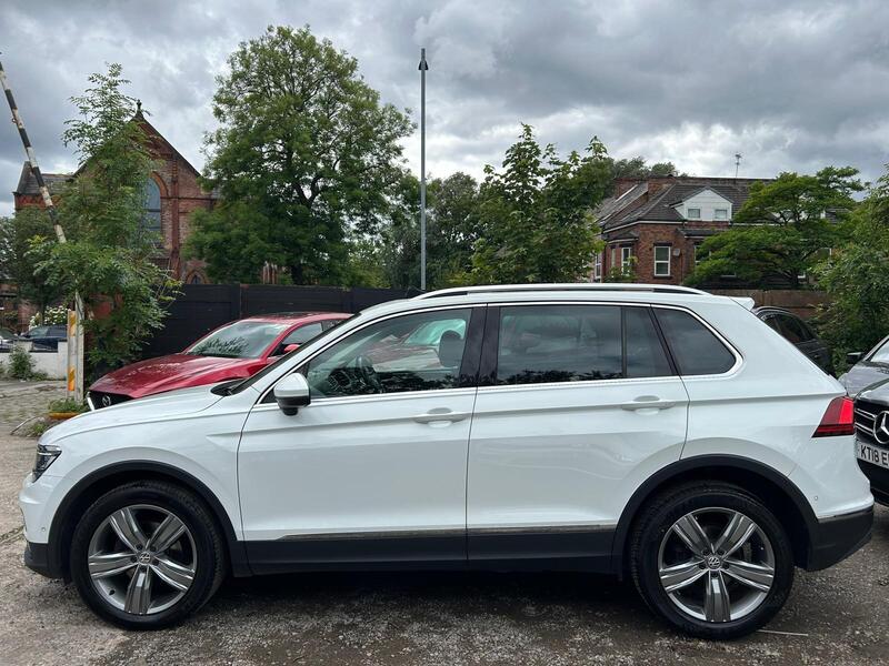 WHITE 2018 Volkswagen Tiguan - AutoTrader Import