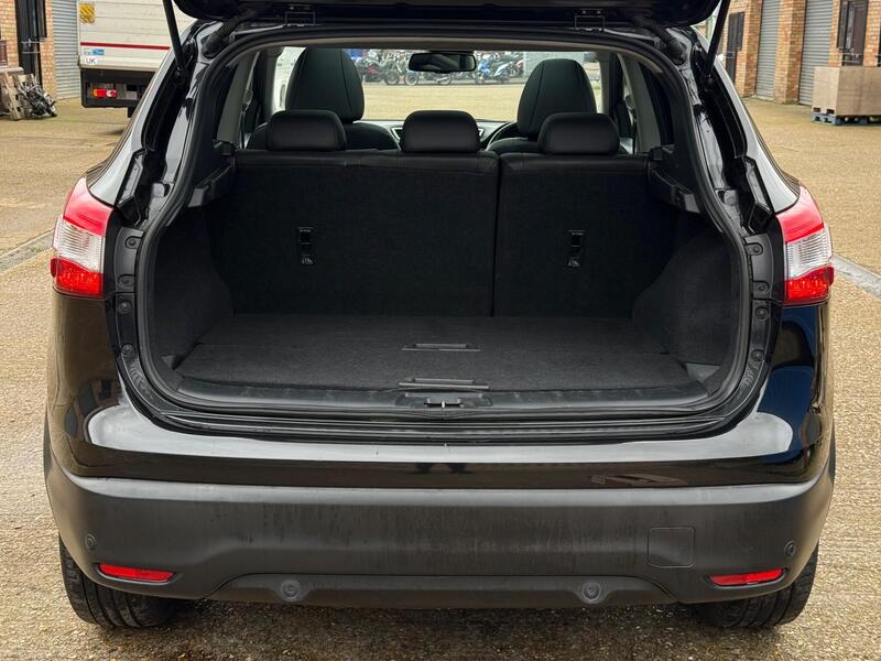 2014 Nissan Qashqai - AutoTrader Import