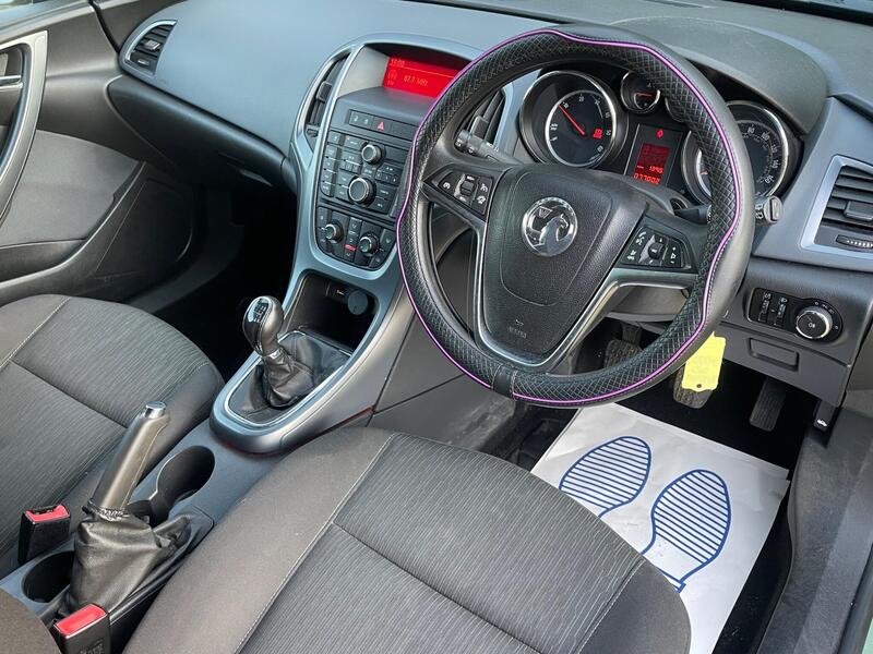 2012 Vauxhall Astra GTC 1.7 CDTi Sport Euro 5 (s/s) 3dr interior or exterior view