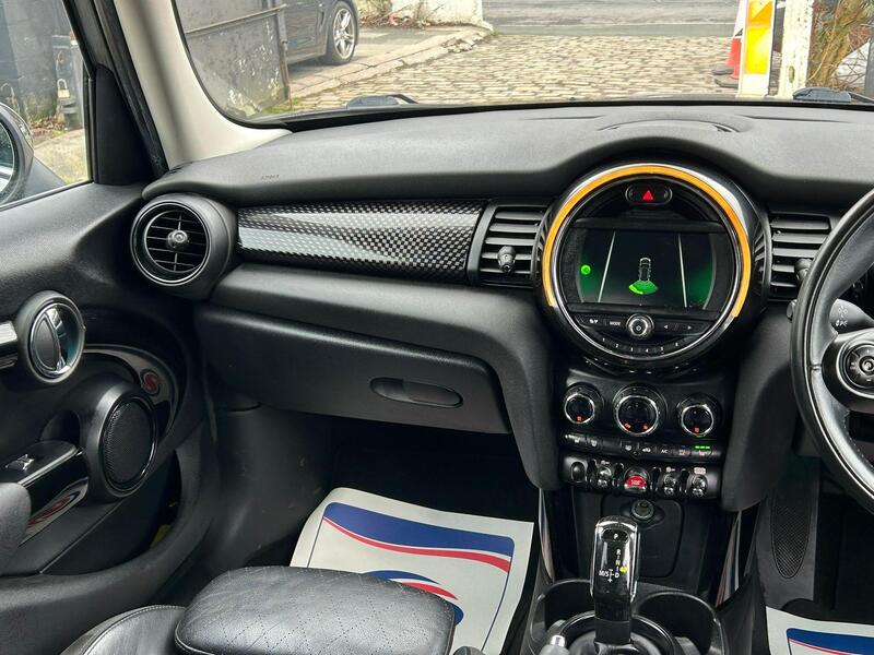 2019 MINI Hatch - AutoTrader Import