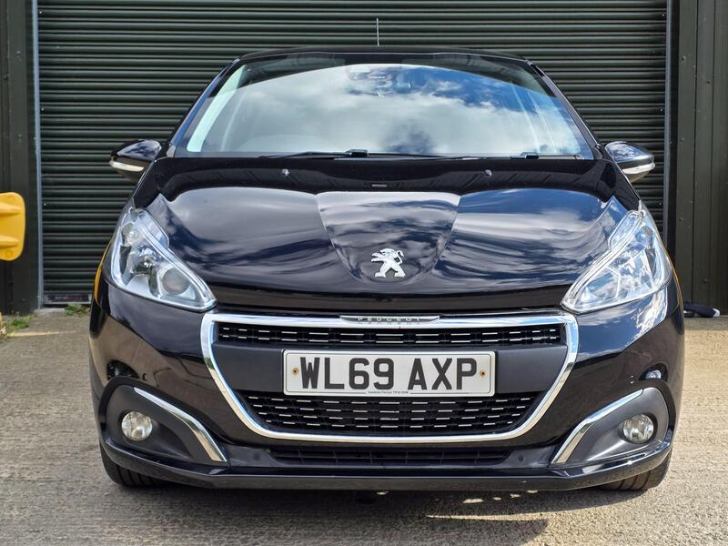 2019 Peugeot 208 1.2 PureTech Tech Edition Euro 6 (s/s) 5dr interior or exterior view