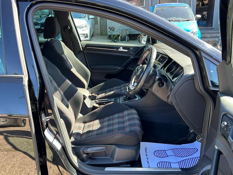 2016 Volkswagen Golf - AutoTrader Import