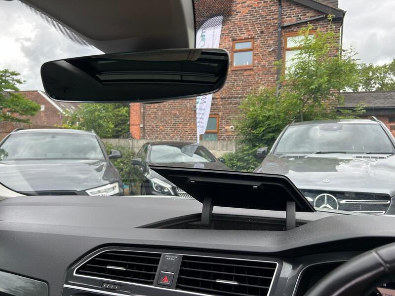 WHITE 2018 Volkswagen Tiguan - AutoTrader Import