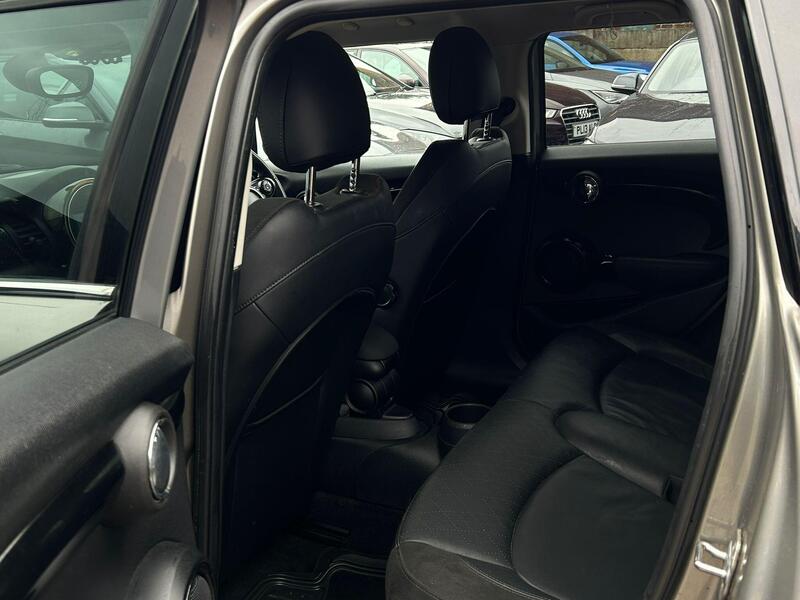 2019 MINI Hatch - AutoTrader Import
