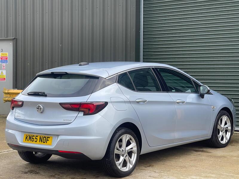 2015 Vauxhall Astra 1.0i Turbo ecoFLEX SRi Euro 6 (s/s) 5dr interior or exterior view