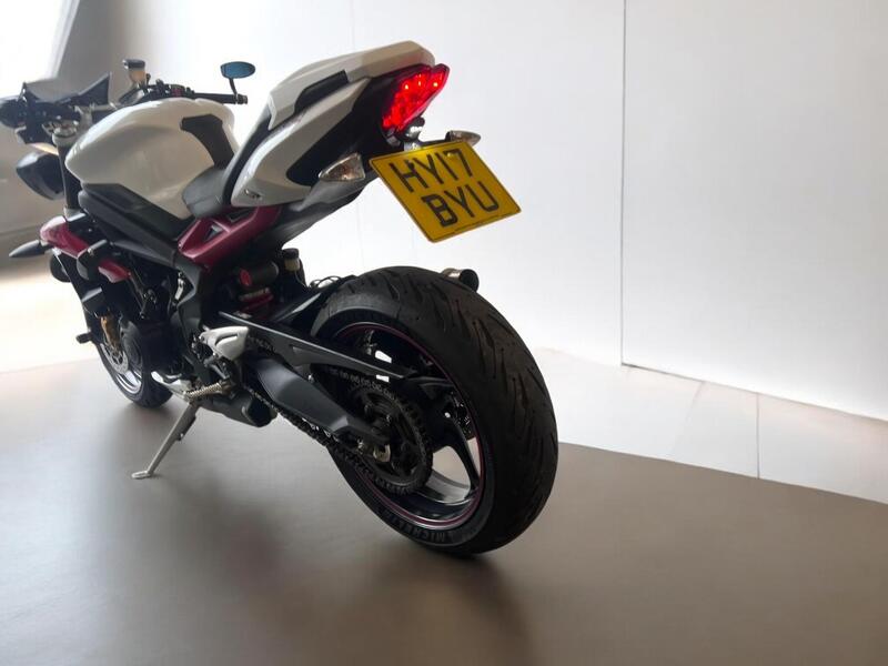 2017 Triumph Street Triple 675 - AutoTrader Import