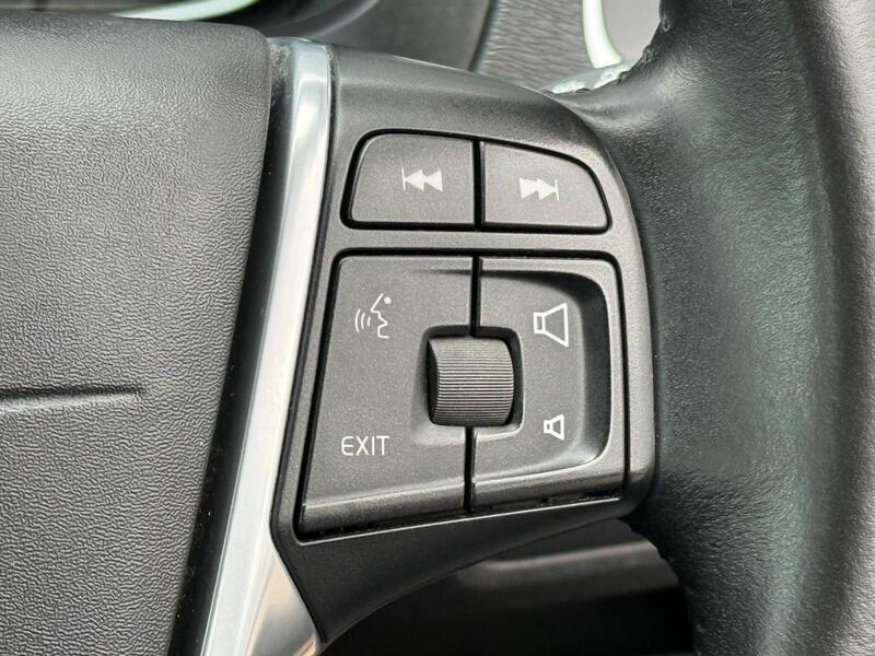 2016 Volvo V40 - AutoTrader Import