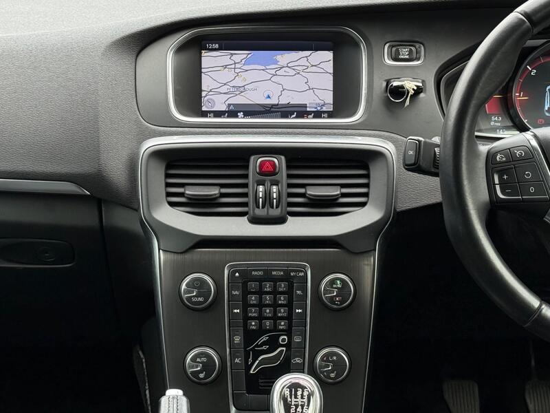 2013 Volvo V40 Cross Country - AutoTrader Import