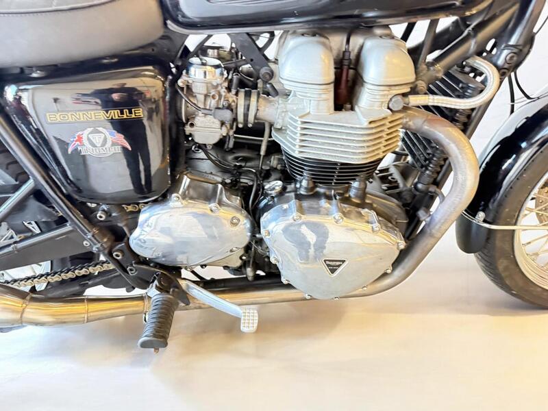 2002 Triumph Bonneville 790 - AutoTrader Import