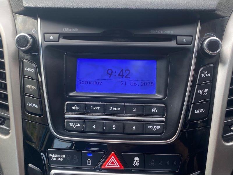 i30