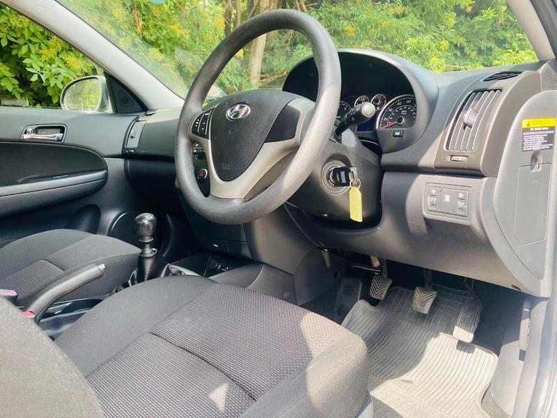 i30