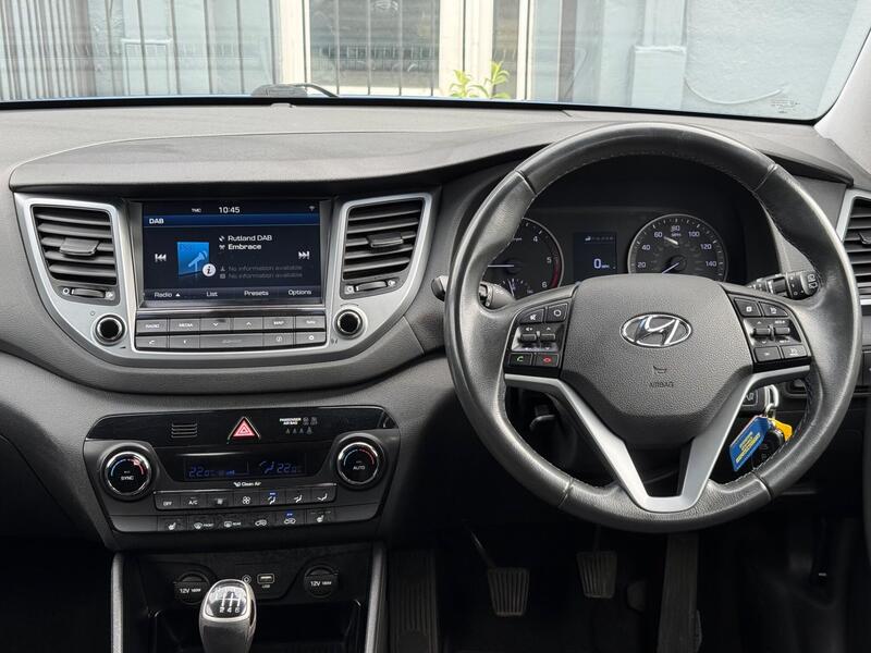 2015 Hyundai TUCSON - AutoTrader Import