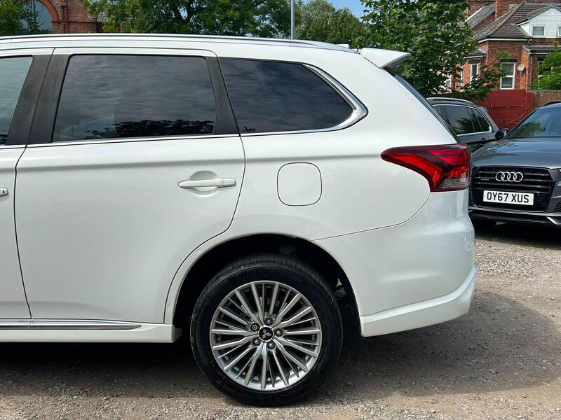 2021 Mitsubishi Outlander - AutoTrader Import
