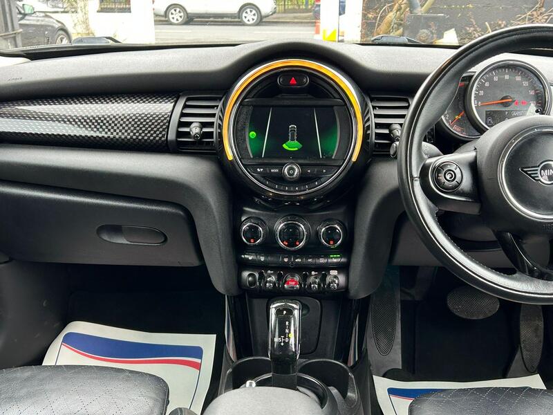 2019 MINI Hatch - AutoTrader Import
