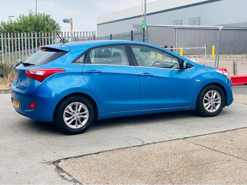 i30