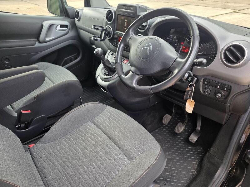 2017 Citroen Berlingo 1.2 PureTech Flair Multispace MPV Euro 6 (s/s) 5dr interior or exterior view
