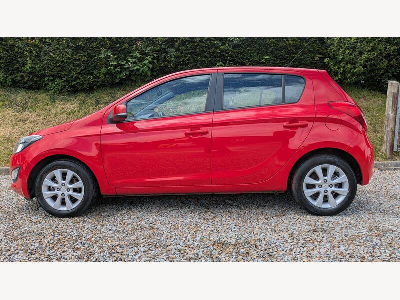 2013 Hyundai i20 - AutoTrader Import