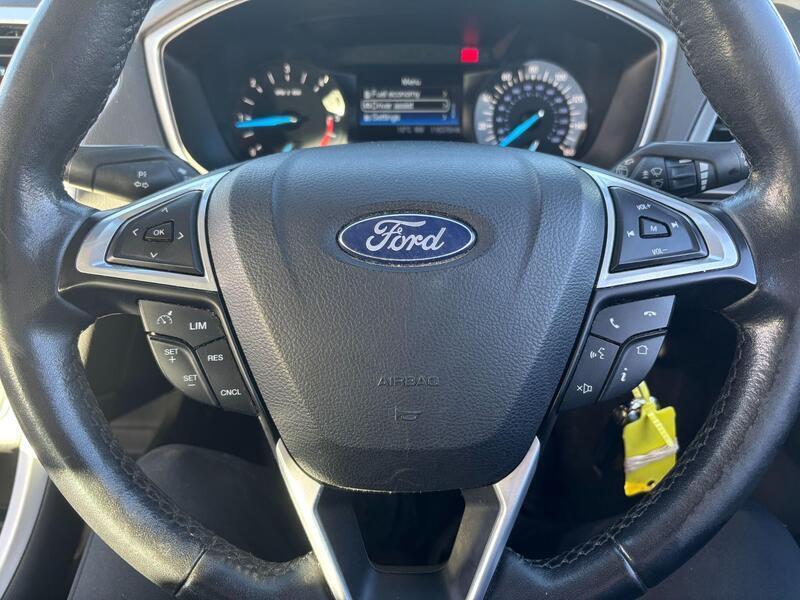 Black 2017 Ford Mondeo - exterior