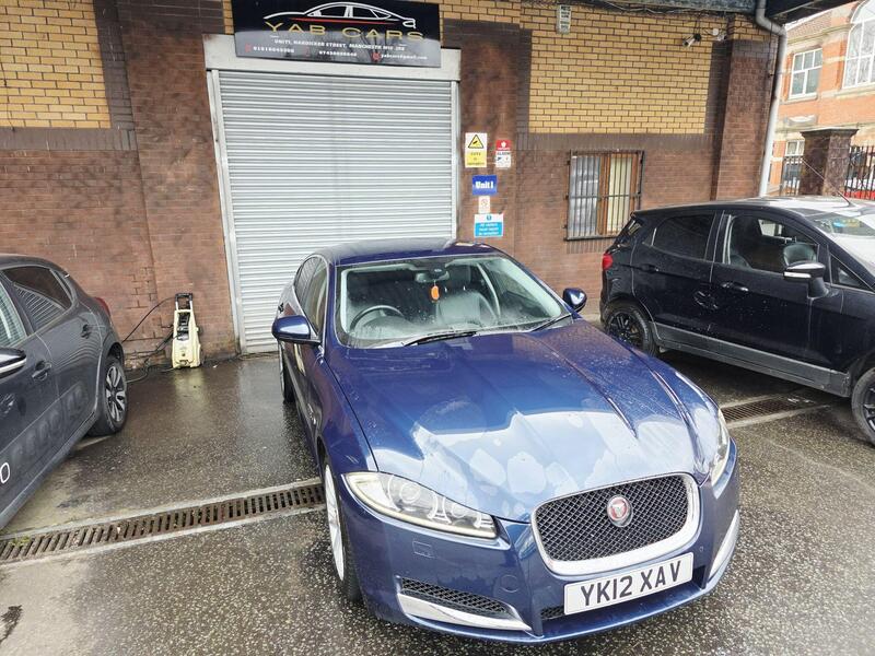 Jaguar XF 2.2d Premium Luxury Auto Euro 5 (s/s) 4dr